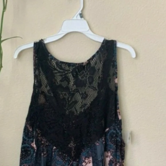 Tunic - Picture 3 of 4